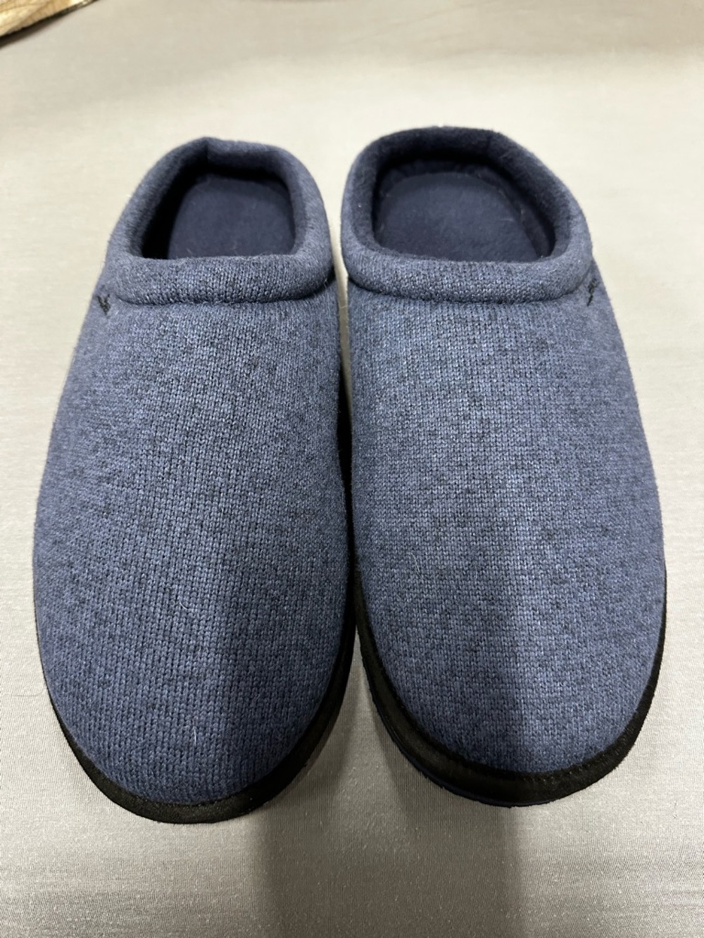 NWOT L.L. Bean Men's Navy Blue Slip-On House Shoes